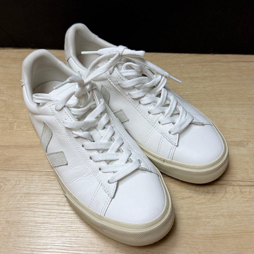 VEJA Campo Sneaker Womens SIZE 9 US - Picture 5 of 11